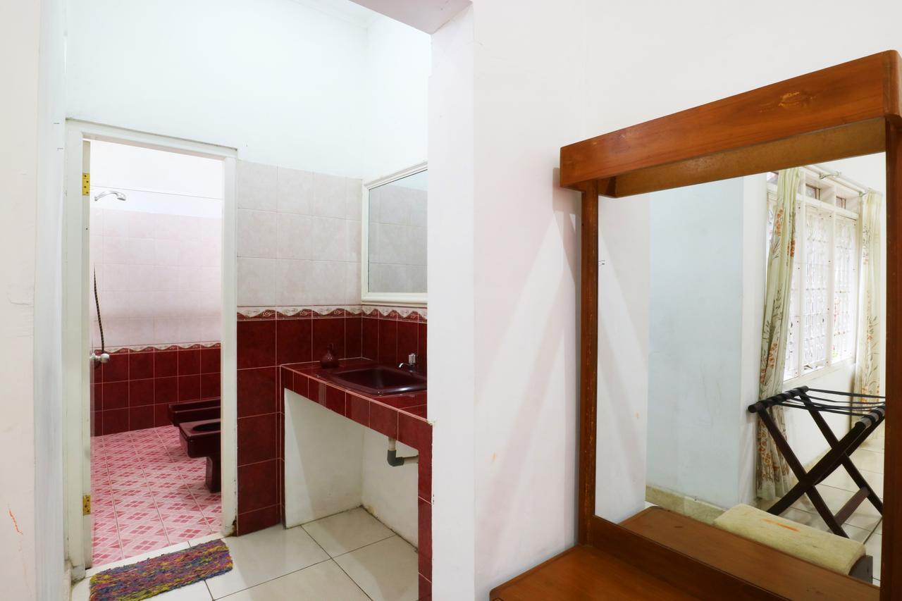 Villa Madani Paragajen ภายนอก รูปภาพ
