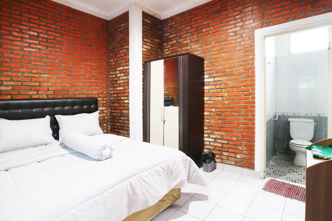 Villa Madani Paragajen ภายนอก รูปภาพ
