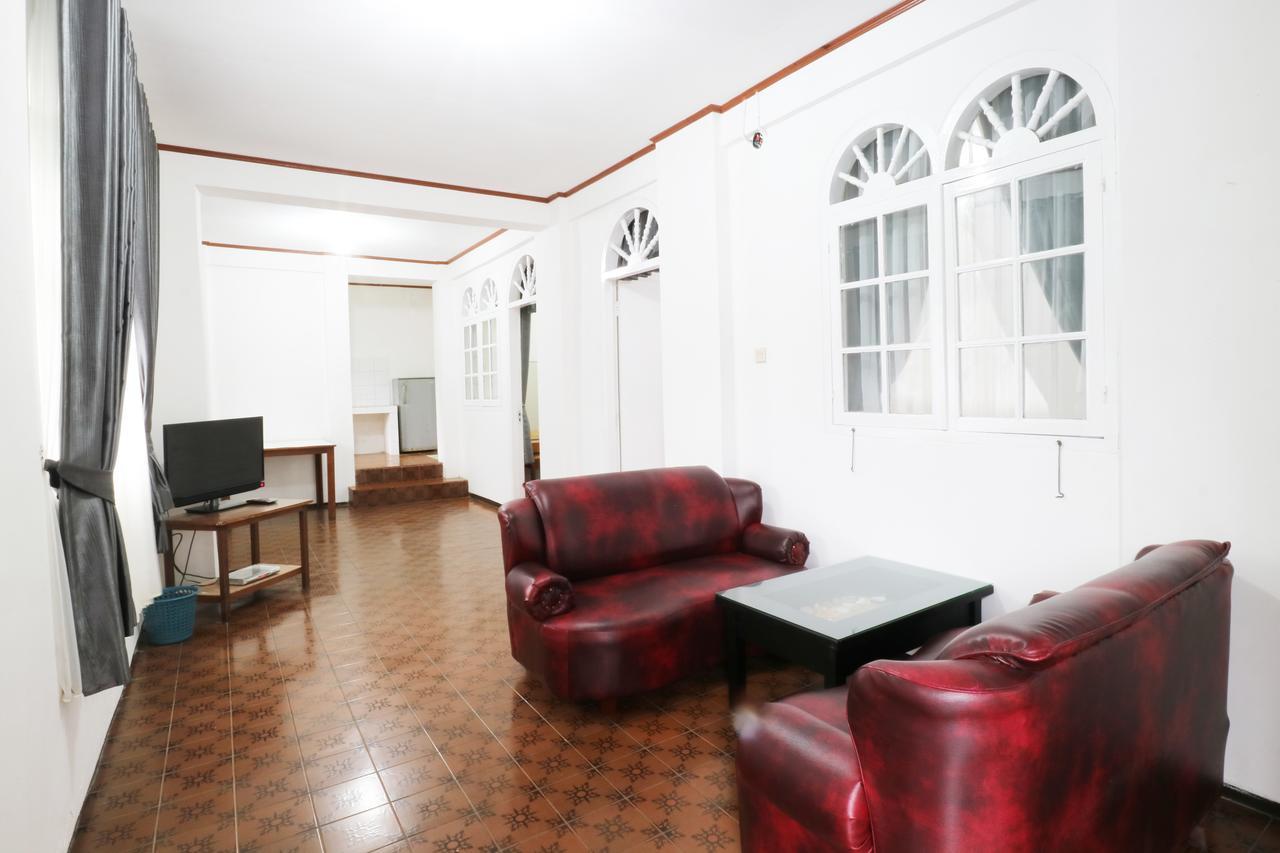 Villa Madani Paragajen ภายนอก รูปภาพ