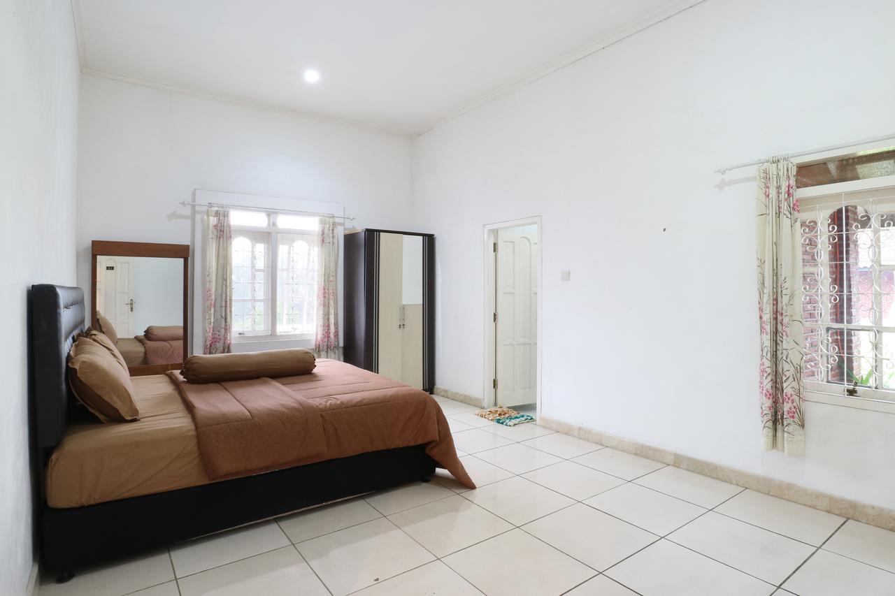 Villa Madani Paragajen ภายนอก รูปภาพ