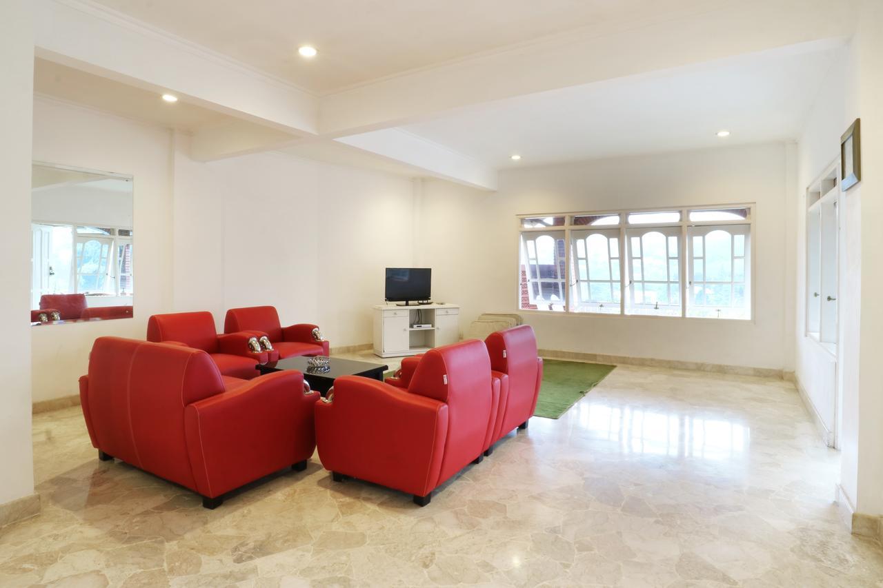 Villa Madani Paragajen ภายนอก รูปภาพ