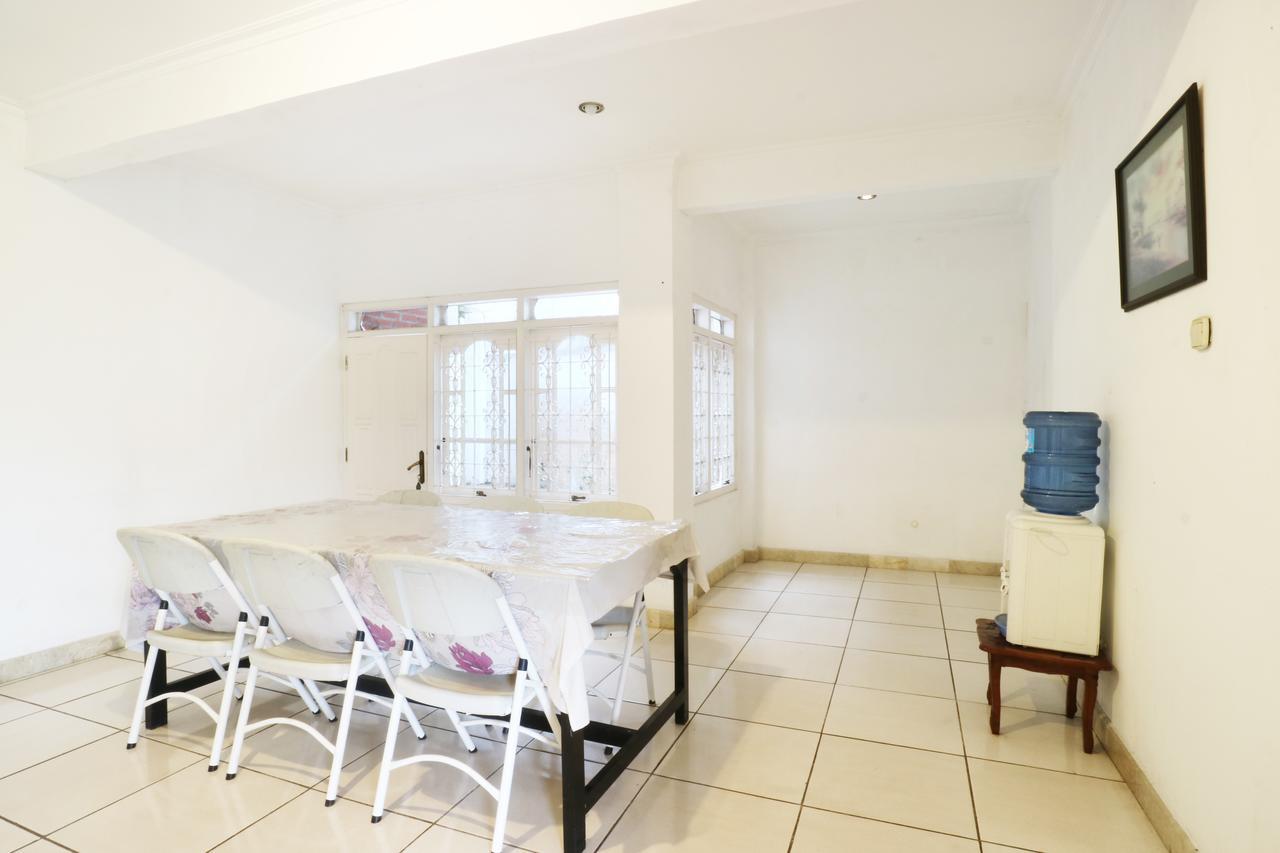 Villa Madani Paragajen ภายนอก รูปภาพ