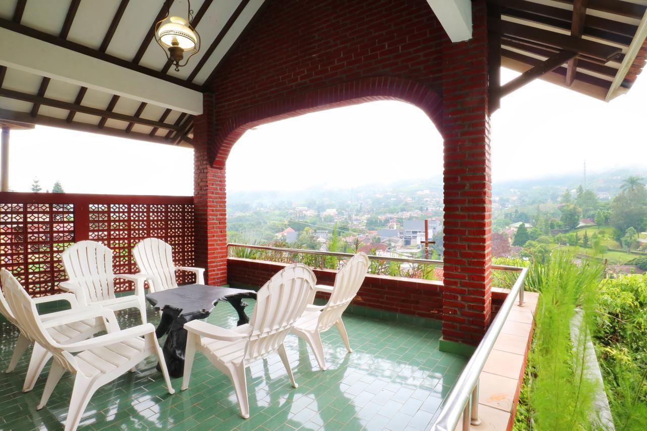 Villa Madani Paragajen ภายนอก รูปภาพ
