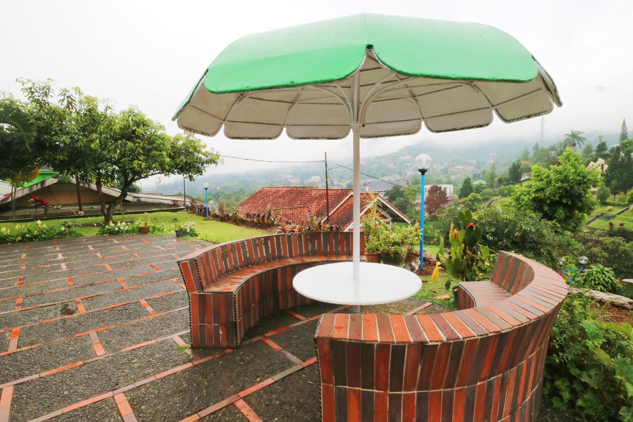 Villa Madani Paragajen ภายนอก รูปภาพ