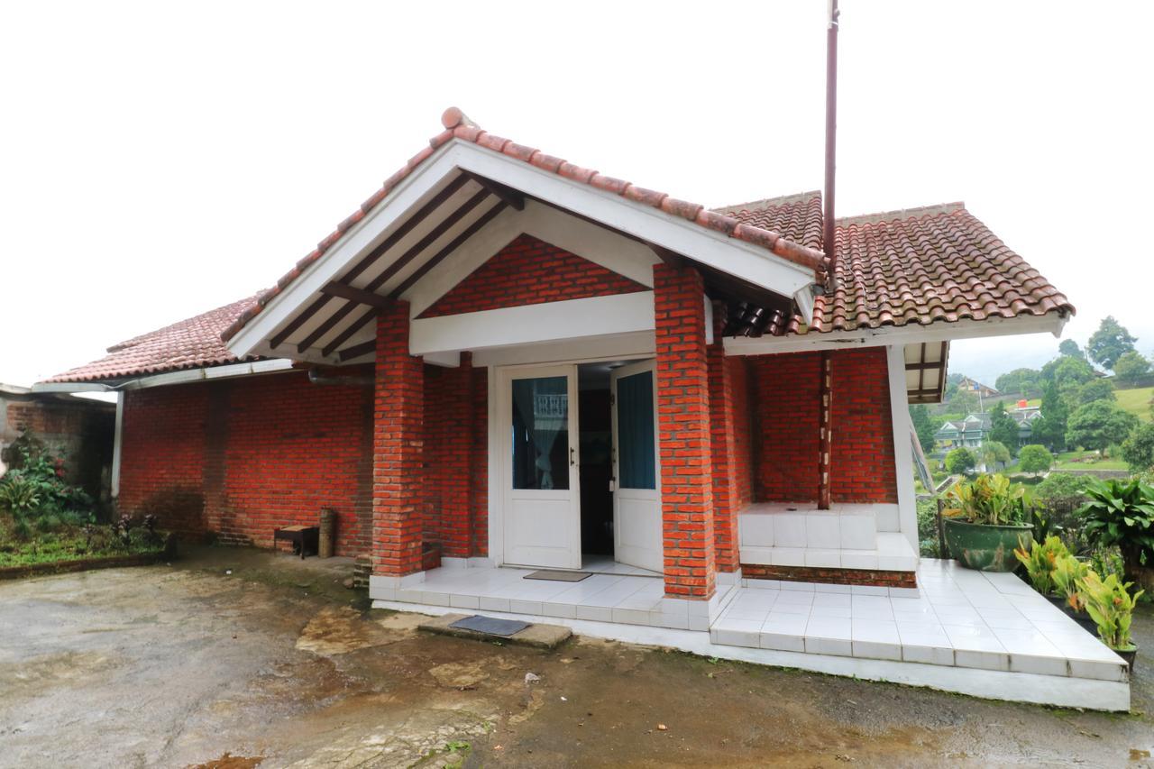 Villa Madani Paragajen ภายนอก รูปภาพ