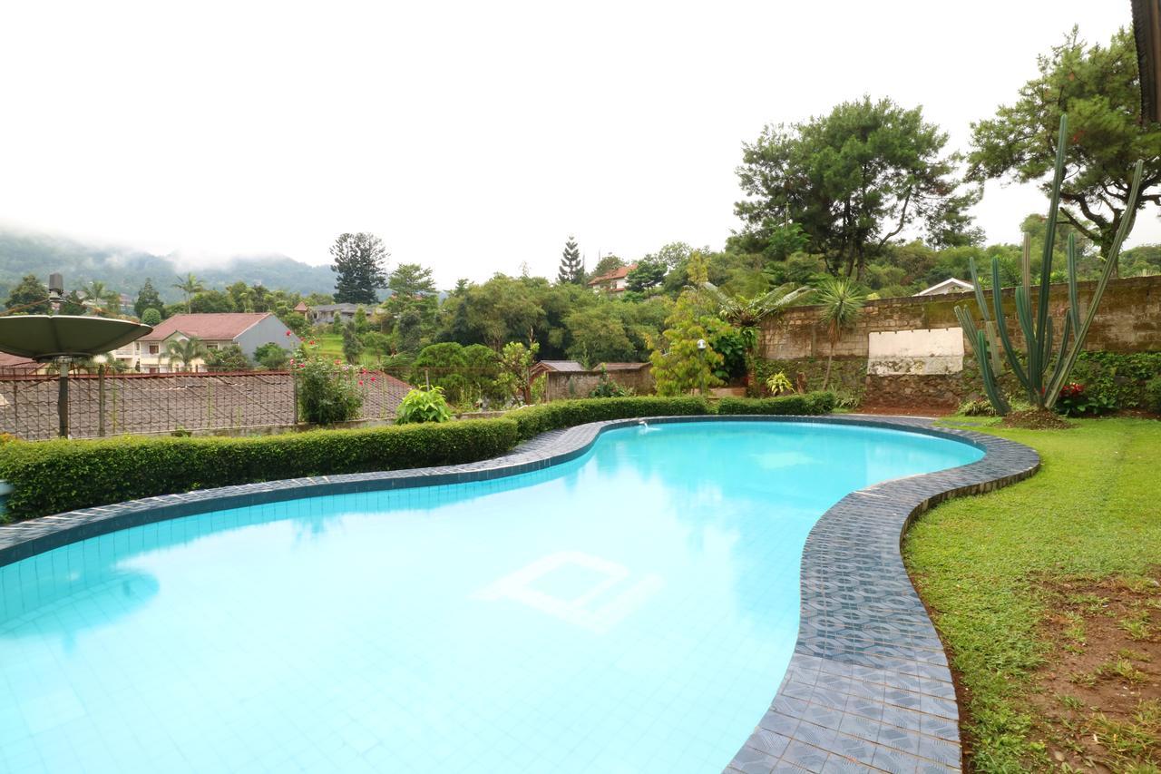 Villa Madani Paragajen ภายนอก รูปภาพ