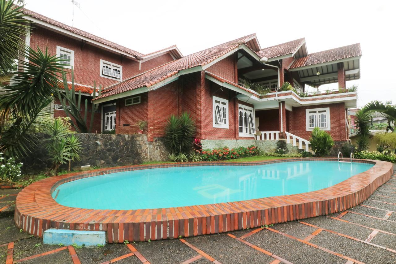 Villa Madani Paragajen ภายนอก รูปภาพ